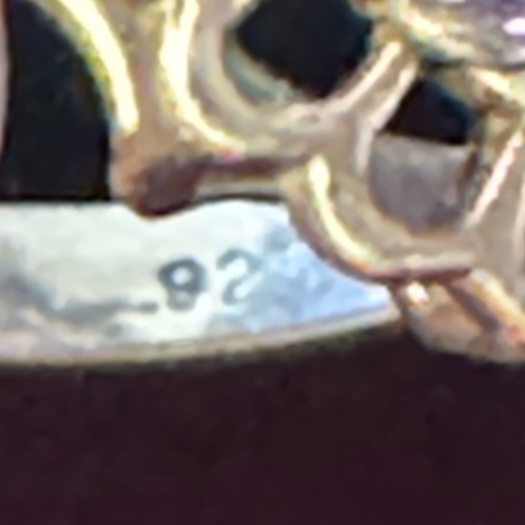 Elegant Purple Gemstone Ring - Picture 9 of 9